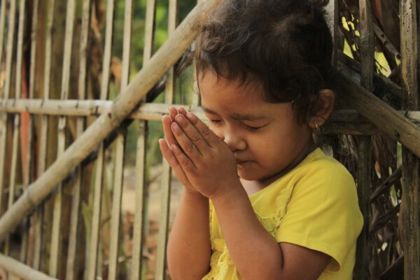 praying, kids, cambodia
